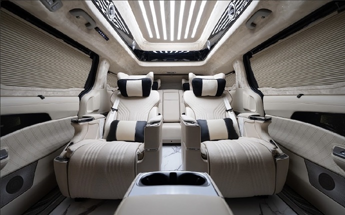 카니발 패키지 이미지